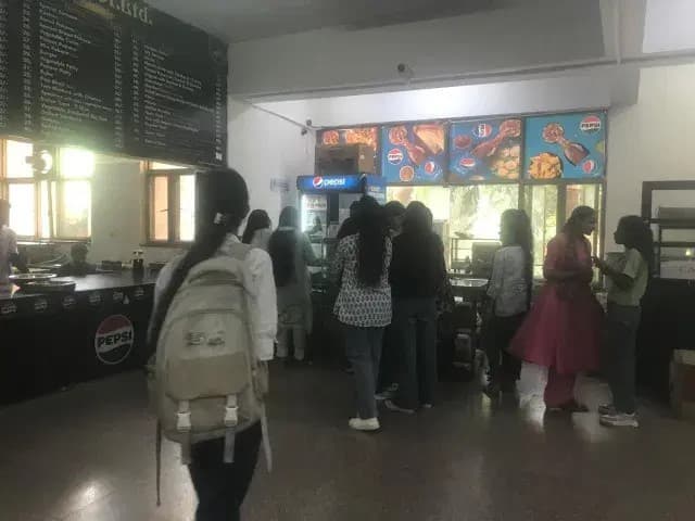 DDU Canteen photo 2